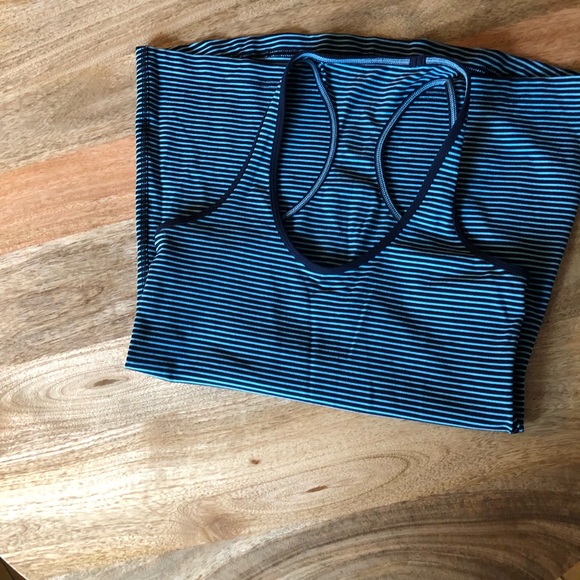 Lululemon Cool Racerback Tank-Size 6 - Picture 6 of 8